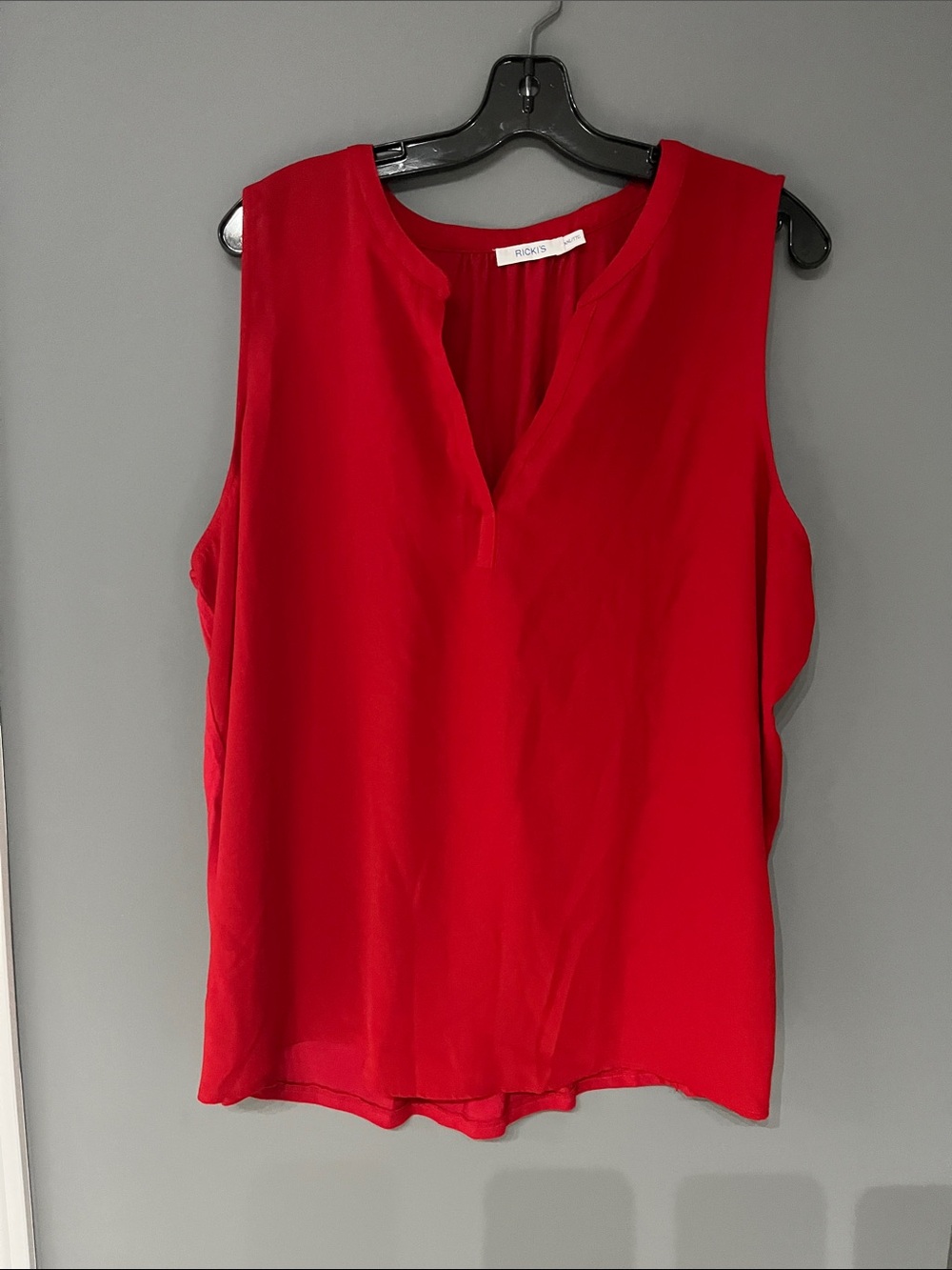 3/$15 RickisRed Sleeveless V-Neck Camisole